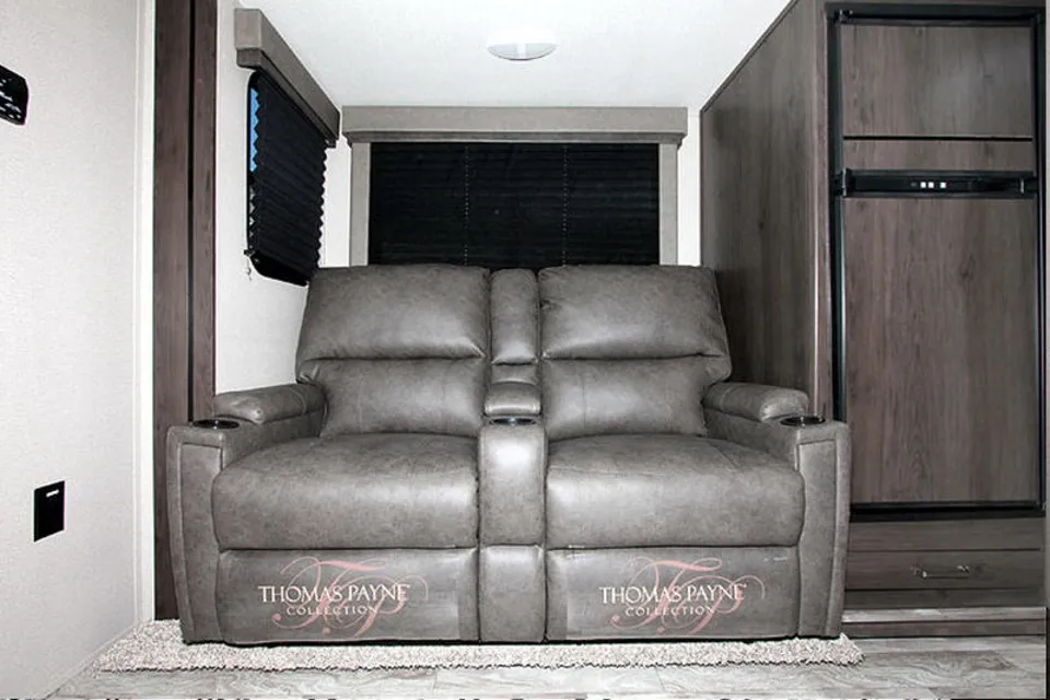 Samuel 's Grand design transcend Transcend Xplor 261BH Travel Trailer