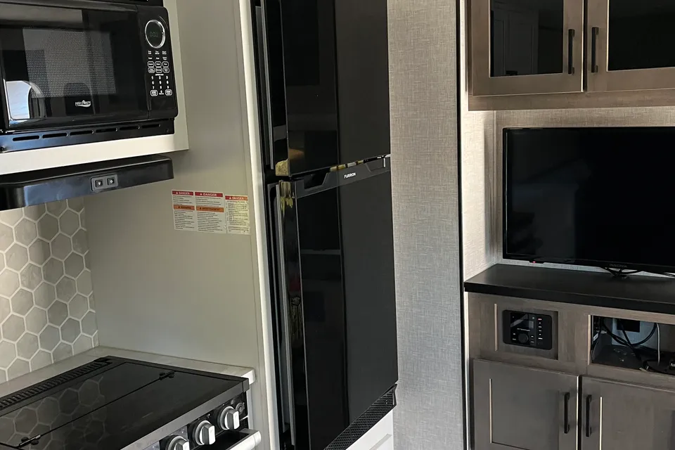 Greer's Jayco Jayco Toyhauler 26.5TH Toy Hauler