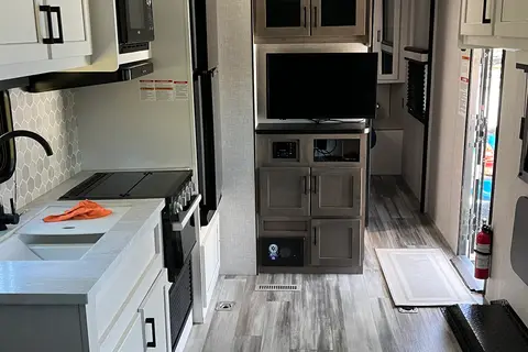Greer's Jayco Jayco Toyhauler 26.5TH Toy Hauler