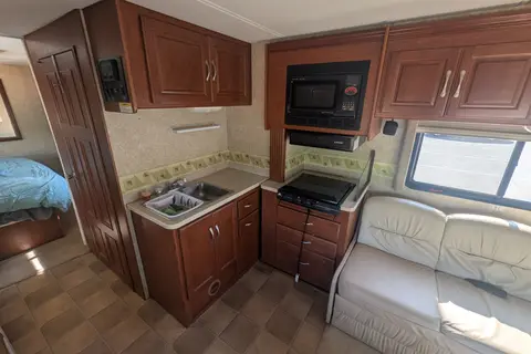Nature of the Bear's 29ft motorhome 29E Class C