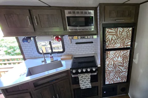 Family Trailer 2019 Radiance w/ Private Bunkhouse Cruiser Radiance Ultra Lite