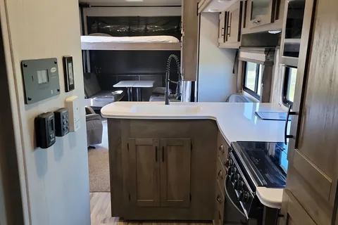 Sandstorm Family Escape