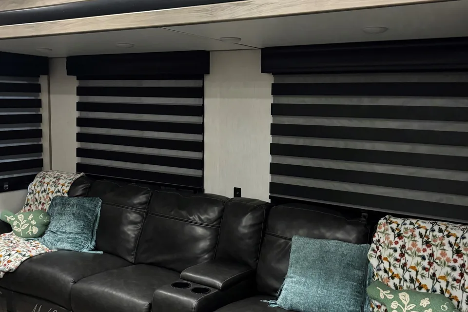 The Rolling Condo ** New Listing**