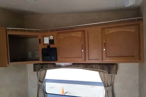 Al's Wildwood SPORT LE Toy Hauler