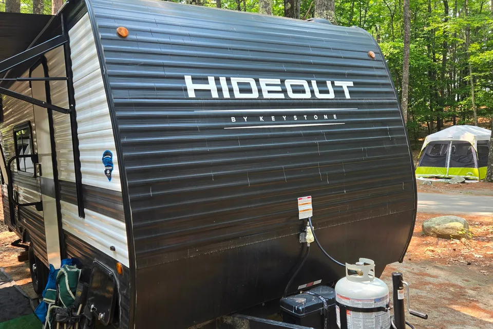 Jason's Keystone Hideout Cozy Family RV