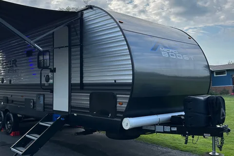 William's Forest River XLR microboost 27 LRLE Toy Hauler