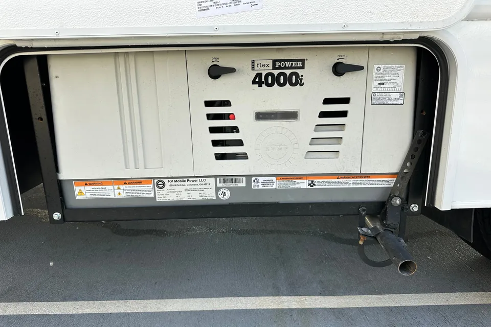 Phil's  2025 Thor Motor Coach Four Winds 22B Class C