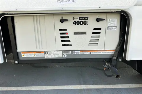 Phil's  2025 Thor Motor Coach Four Winds 22B Class C