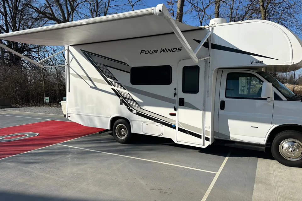 Phil's  2025 Thor Motor Coach Four Winds 22B Class C