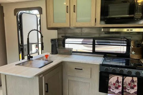 Welcome to Our Family's Airbnb on Wheels I ***2023 Forest River 263bhxl Salem Cruise Lite Travel Trailer