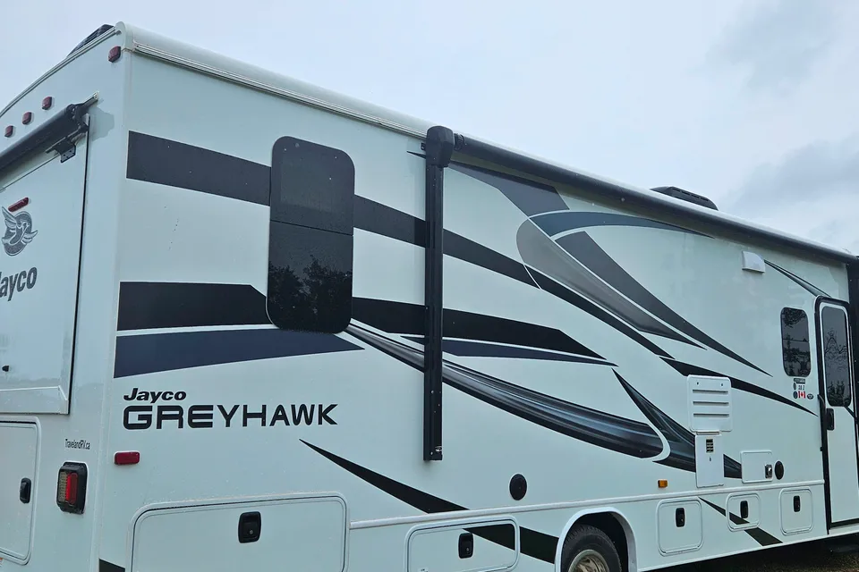 Kristine's Jayco Greyhawk 30Z Class C