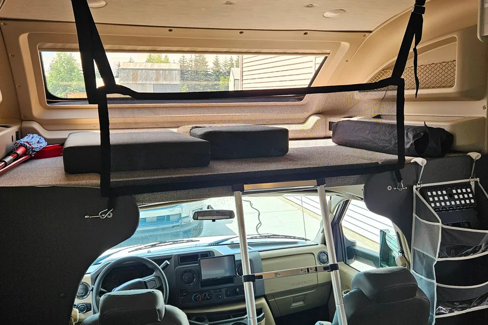 Kristine's Jayco Greyhawk 30Z Class C