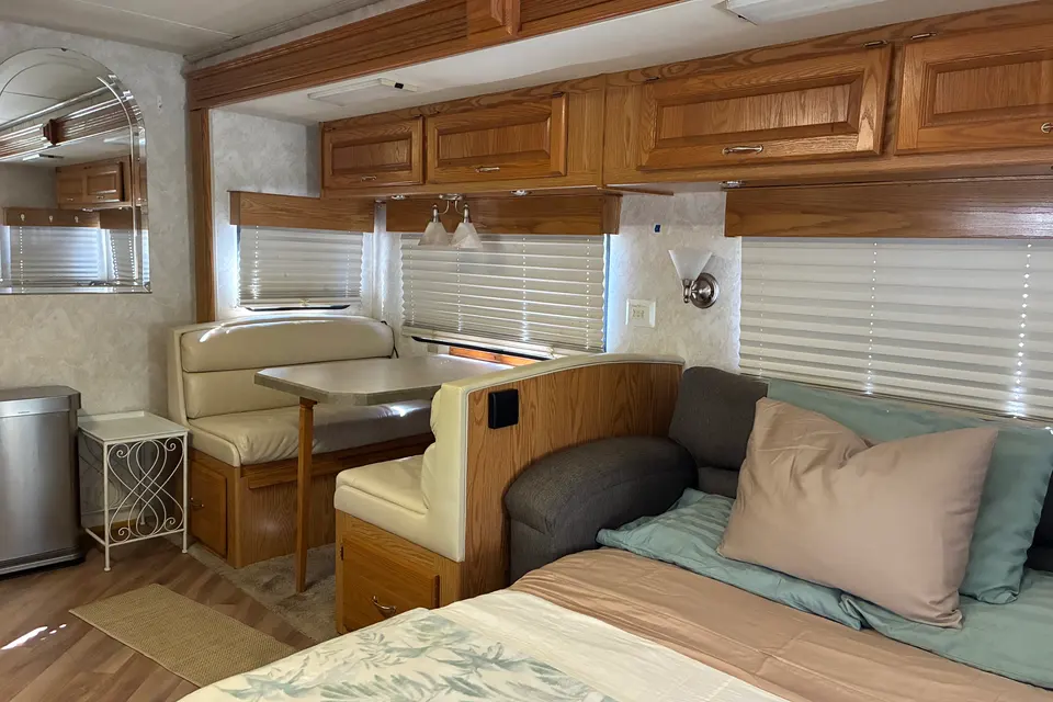 Tessie Monaco Cayman Class A