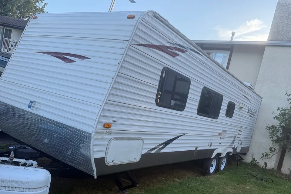 Melinda 's Hornet 2009 Travel Trailer