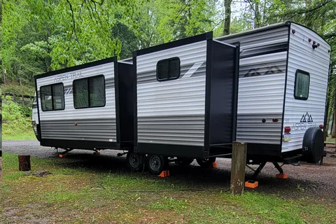 Dutchman Aspen Trail travel trailer