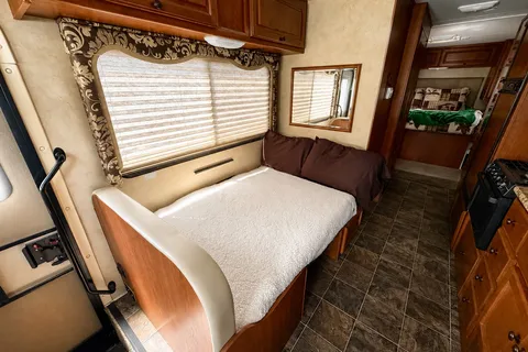 Thor Motor Coach Windsport 30Q Class A