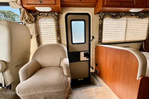 Thor Motor Coach Windsport 30Q Class A