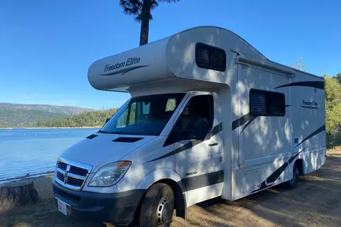 Travis's Thor Freedom Elite Mercedes Sprinter Diesel Class C