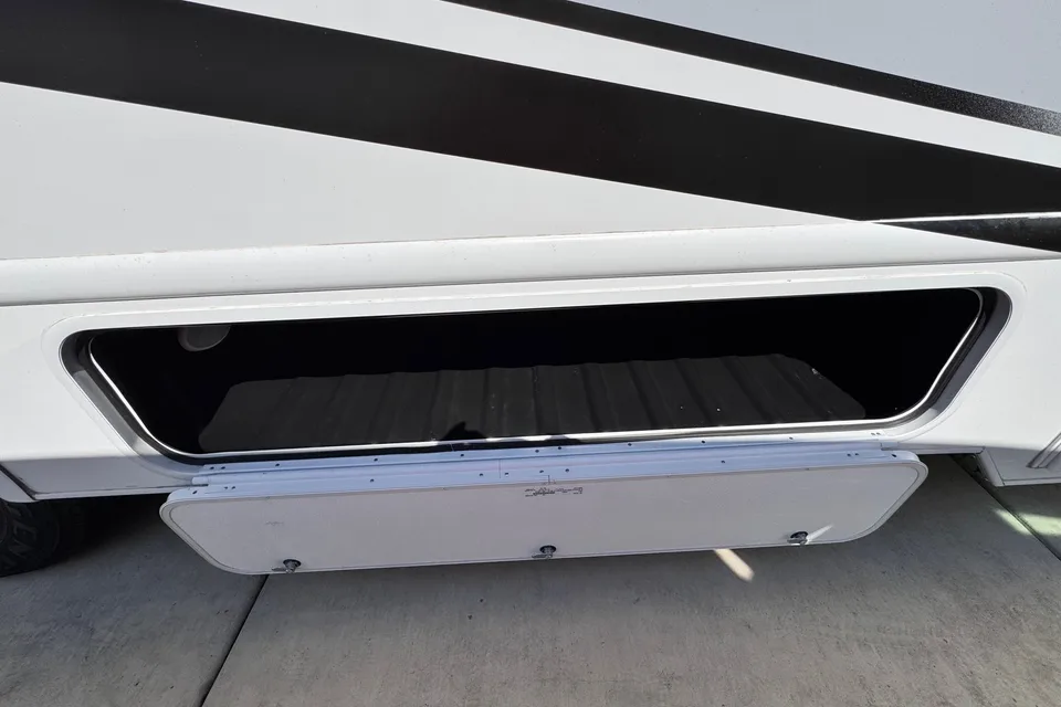 2025 Thor Four Winds | Family-Friendly | Fully Stocked | Easy to Drive