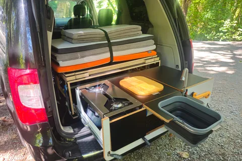 Billy's Chrysler town and country Campervan