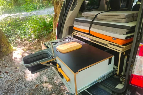 Billy's Chrysler town and country Campervan