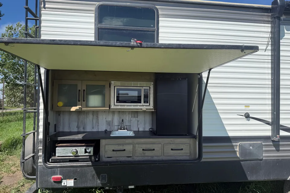 Brett's Palomino Puma Travel Trailer