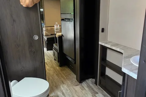 2021 Grand Design Xplor 265 bunk house family/pet friendly