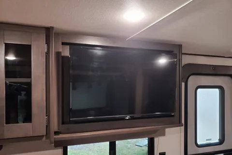 2021 Grand Design Xplor 265 bunk house family/pet friendly