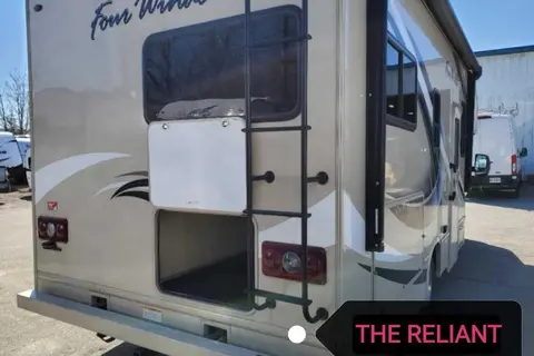 "THE RELIANT" - Thor Four Winds 23U Class C