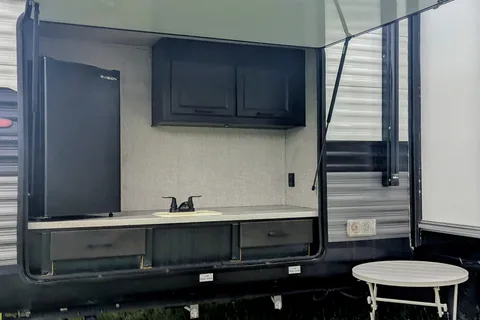 Destiny's Family Fun Travel Trailer w Kitchen Island