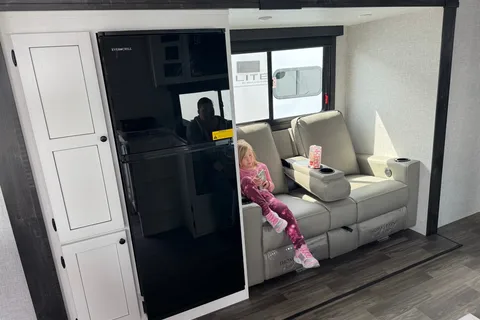 Matthew's Highland Ridge RV Open range Travel Trailer
