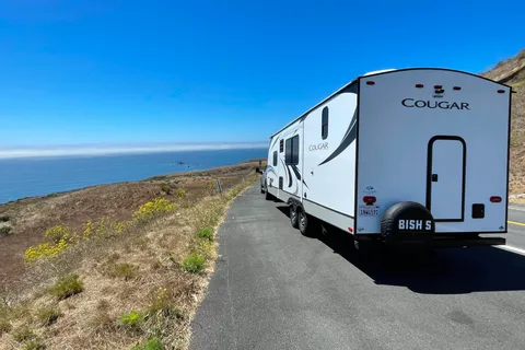30’ King Bed, Bunks, Huge Kitchen, Griddle, Kayaks, and more!!