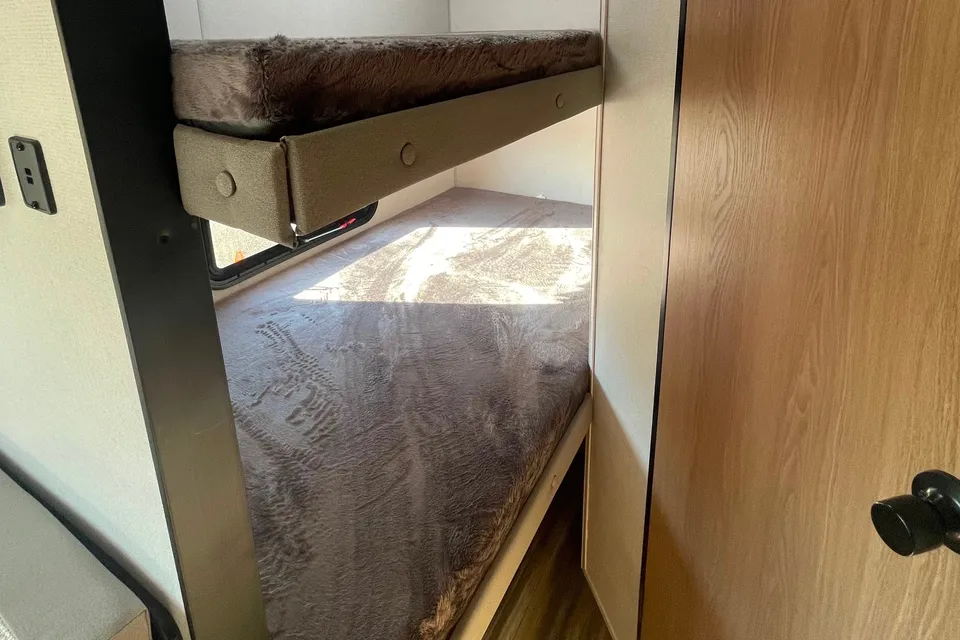 Delivery Only - 2022 Prime Time Avenger 22BH Travel Trailer
