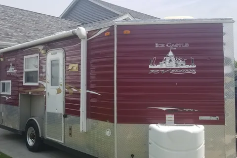 Lake Reno's Ice Castle Fish Houses 17ft RV edition Travel Trailer