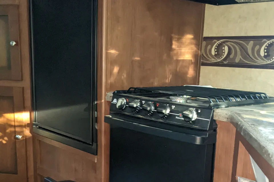 Benoit's Coachmen 263RLSKL KODIAK Travel Trailer