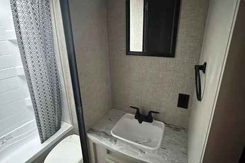 Hideaway RV rentals Fur baby friendly Jayco jay flight 264bh