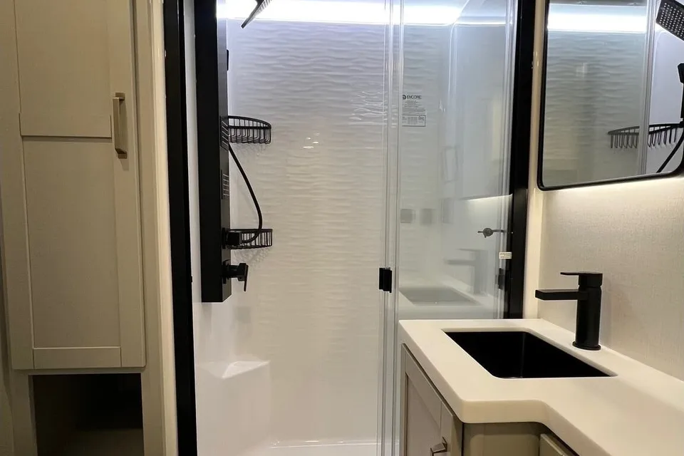 Scott's Brinkley 3610 Fifth Wheel