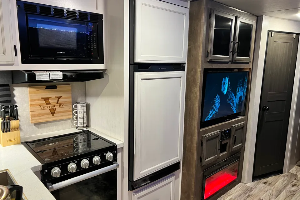 Will's Venture RV STT312VBH Travel Trailer