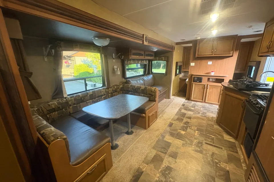 Shiraz's Starcraft 29FT Bunk house Travel Trailer
