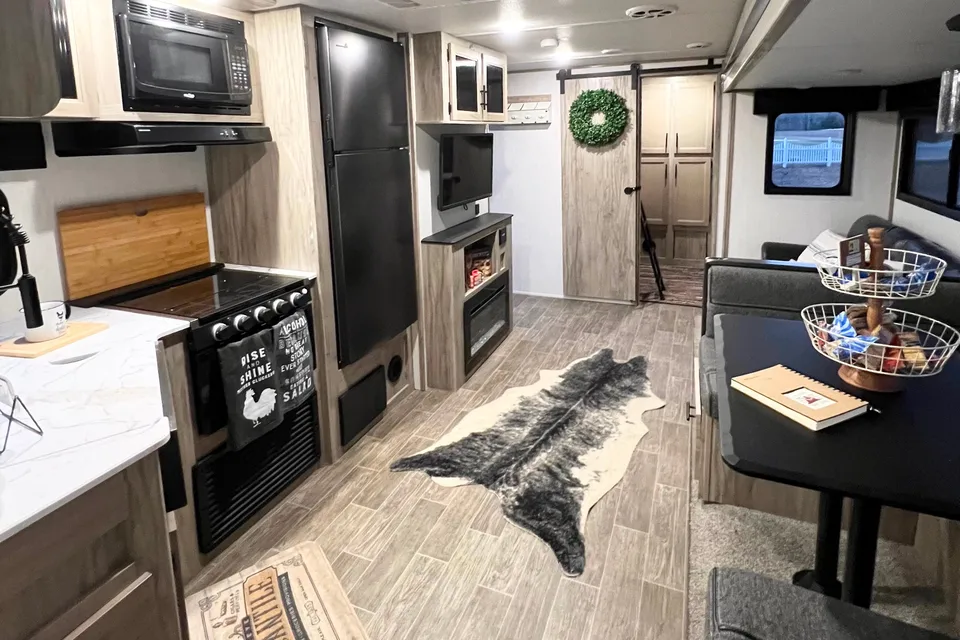 Joshua's Forest River Alpha Wolf 30RDB-L Travel Trailer