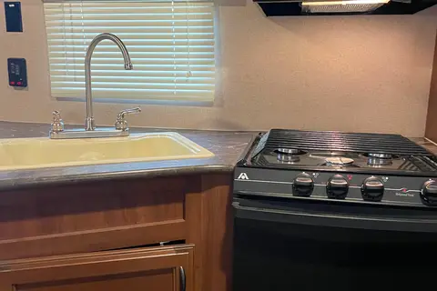 Cheryl's Jayco Jay Flight Travel Trailer