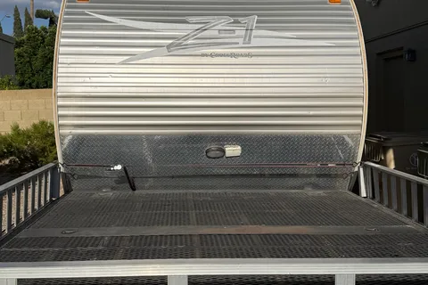 Dylan's Crossroads Z-1 Toy Hauler