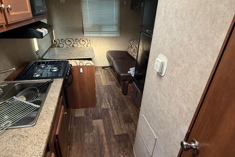 Dylan's Crossroads Z-1 Toy Hauler