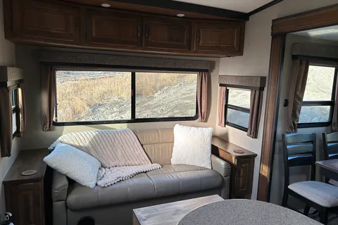 luxury camping on private farm close to everything
