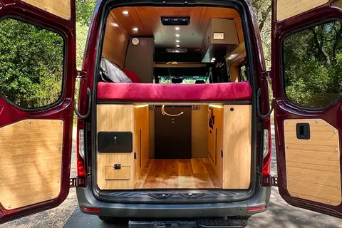 Scenic Vans' "The Shasta 2" - Unlimited Mileage