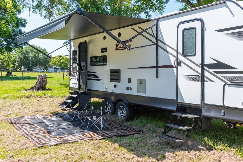 Dutchmen Coleman Light | Driftwood Vacation