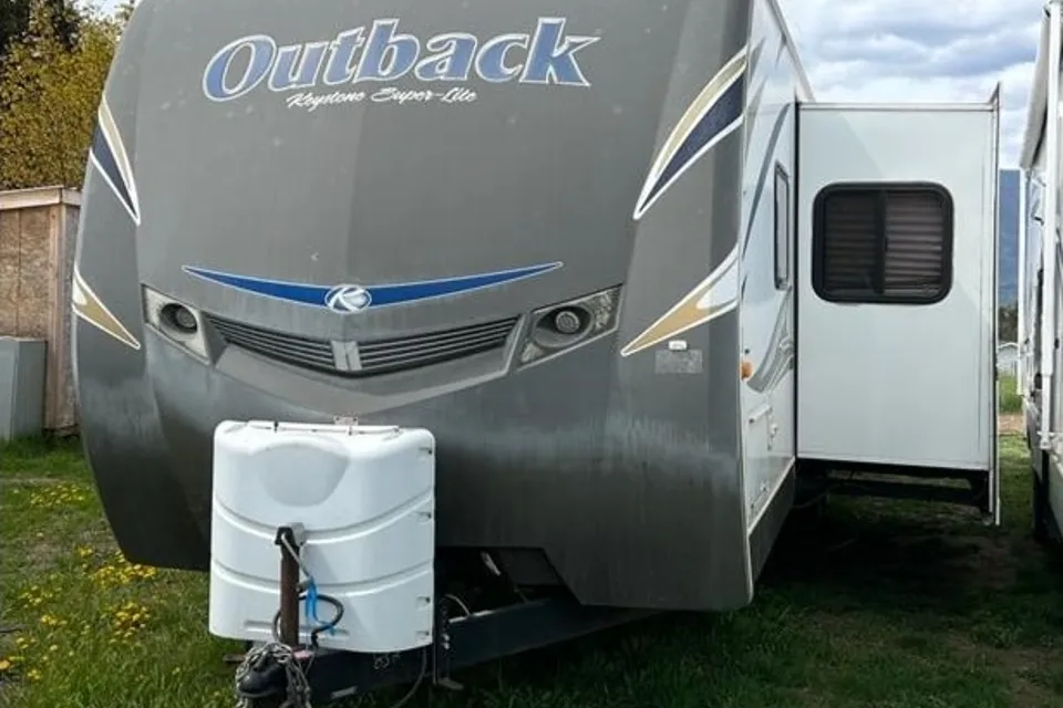 Outback Keystone Ultra Light Travel Trailer