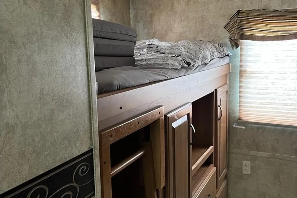 Outback Keystone Ultra Light Travel Trailer
