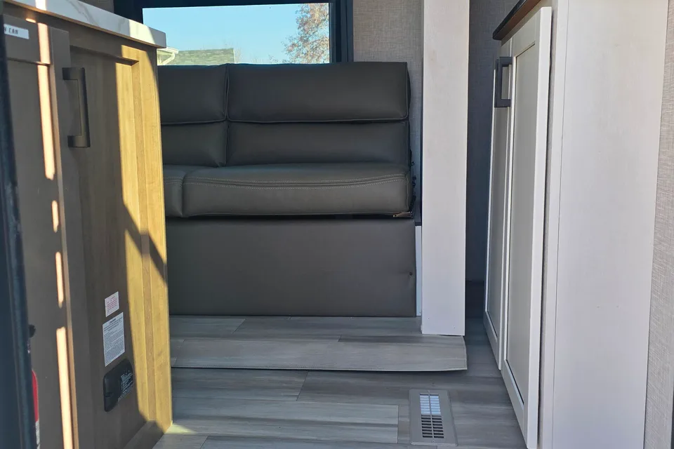 Highland Ridge open range  RV 2025 Travel Trailer " We Deliver up to 100 miles"