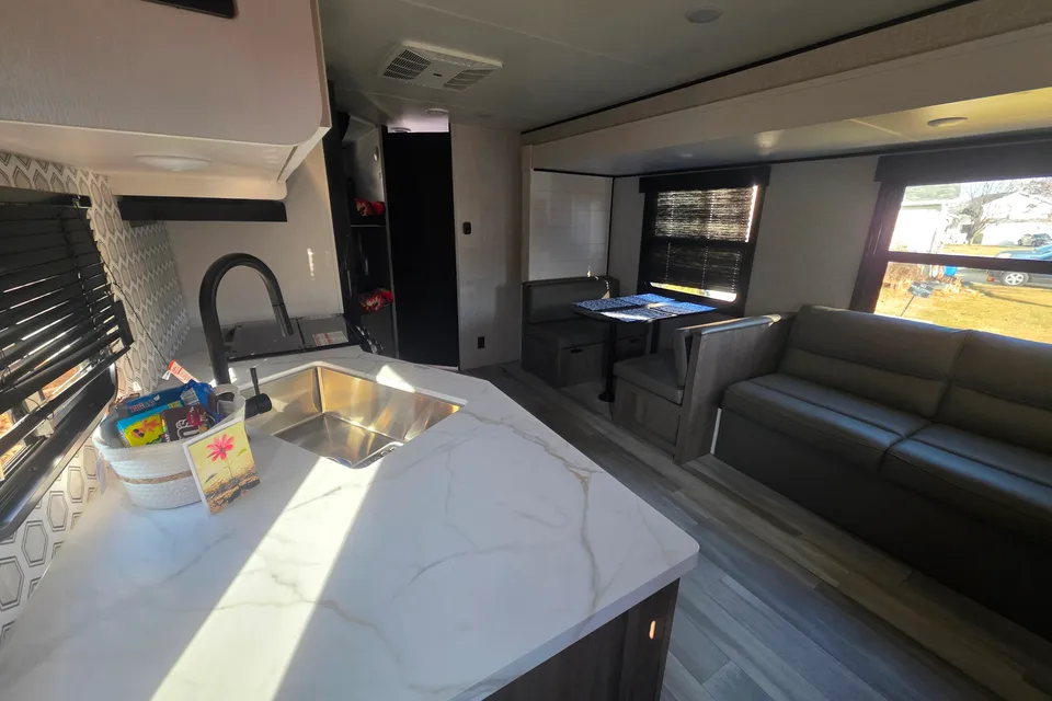 Highland Ridge open range  RV 2025 Travel Trailer " We Deliver up to 100 miles"